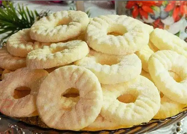 Rețetă de inele cu cocos fără ou, nu doar de Crăciun