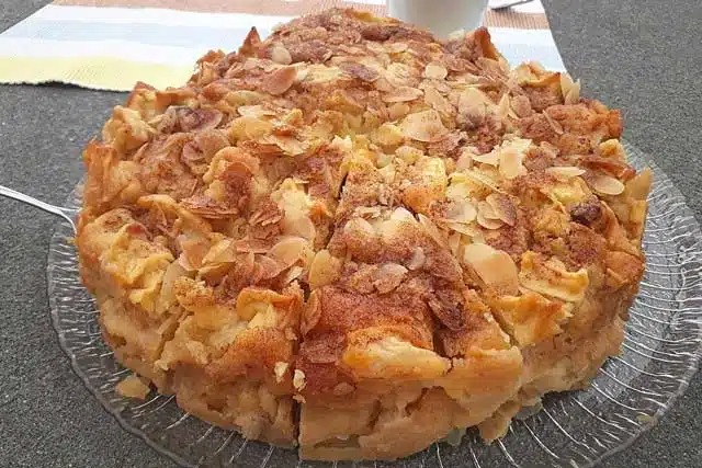 Rețetă de plăcintă cu mere super suculentă și delicioasă