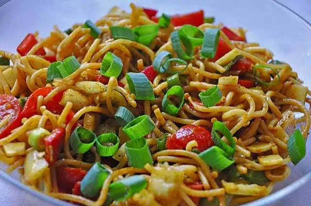 Rețetă Salată de Spaghete cu Curry
