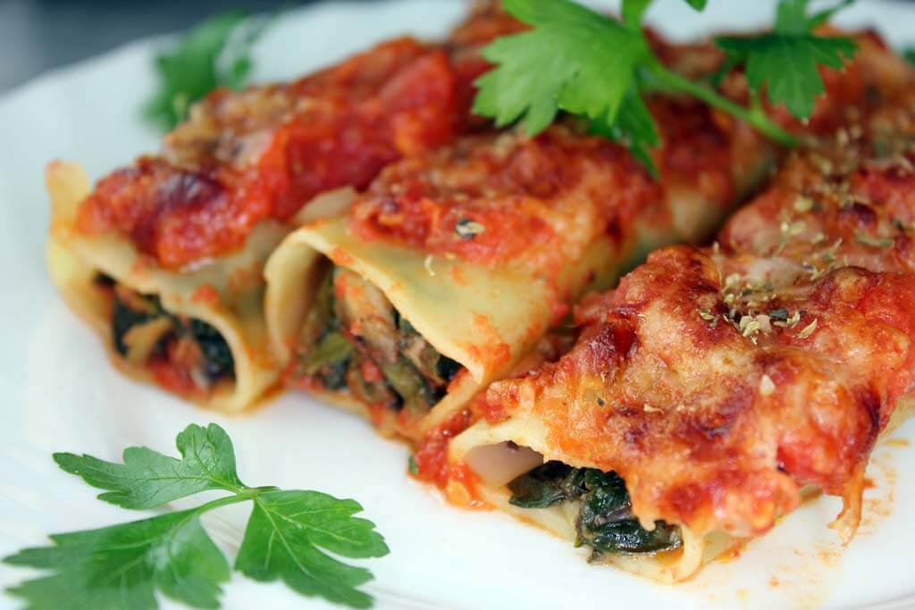 Cannelloni cu spanac și ciuperci