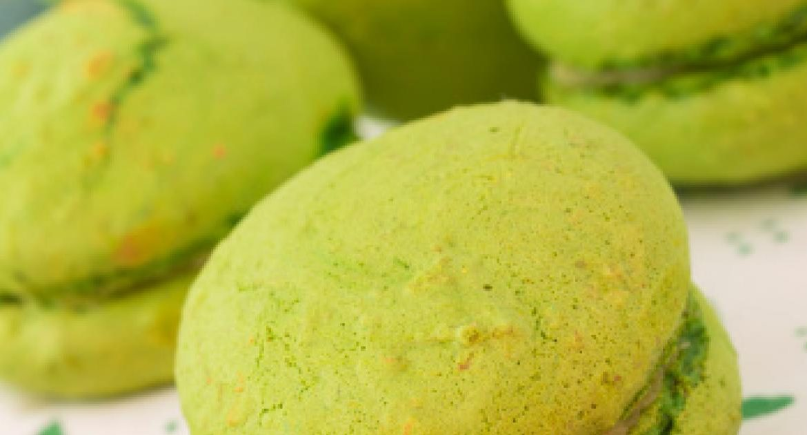 Macarons cu fistic