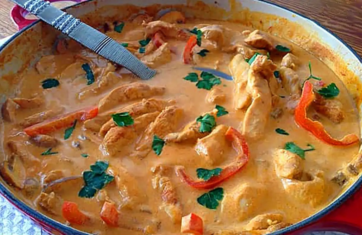 Rețetă de Stroganoff de pui cu potențial de dependență