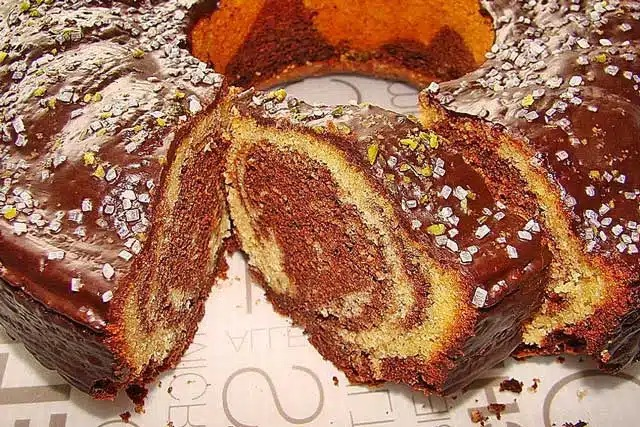 Prăjitură marmorată pufoasă cu Nutella – rețetă