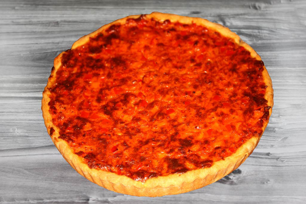 Quiche cu ceapă și ardei, vegetariană