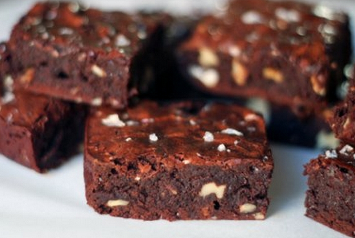 Brownies pufoși cu ciocolată