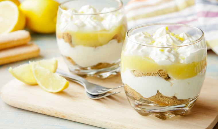 Tiramisù cu lămâie și cremă de brânză cu lămâie