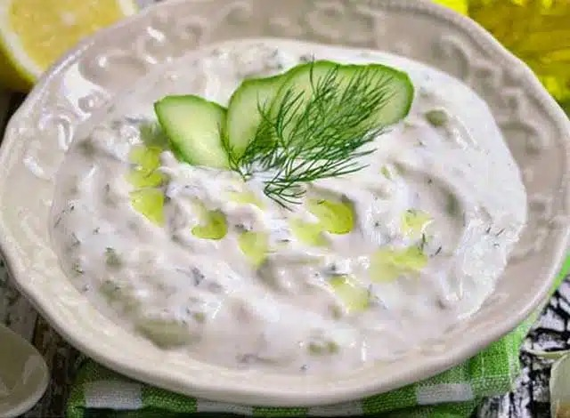 DAS Tzatziki Original Rezept -> Rețeta originală de tzatziki DAS