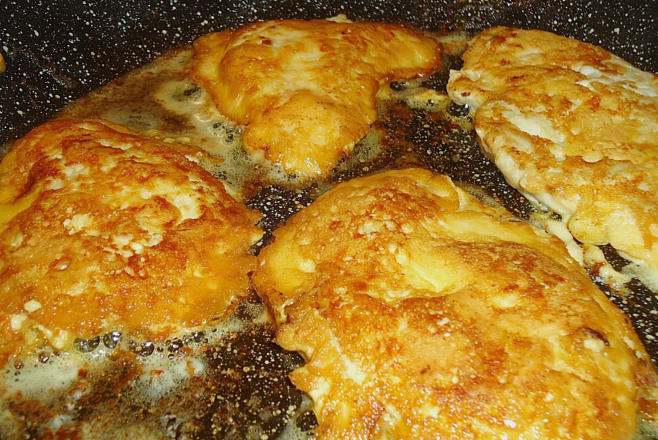 Șnițel de pui în crustă de parmezan