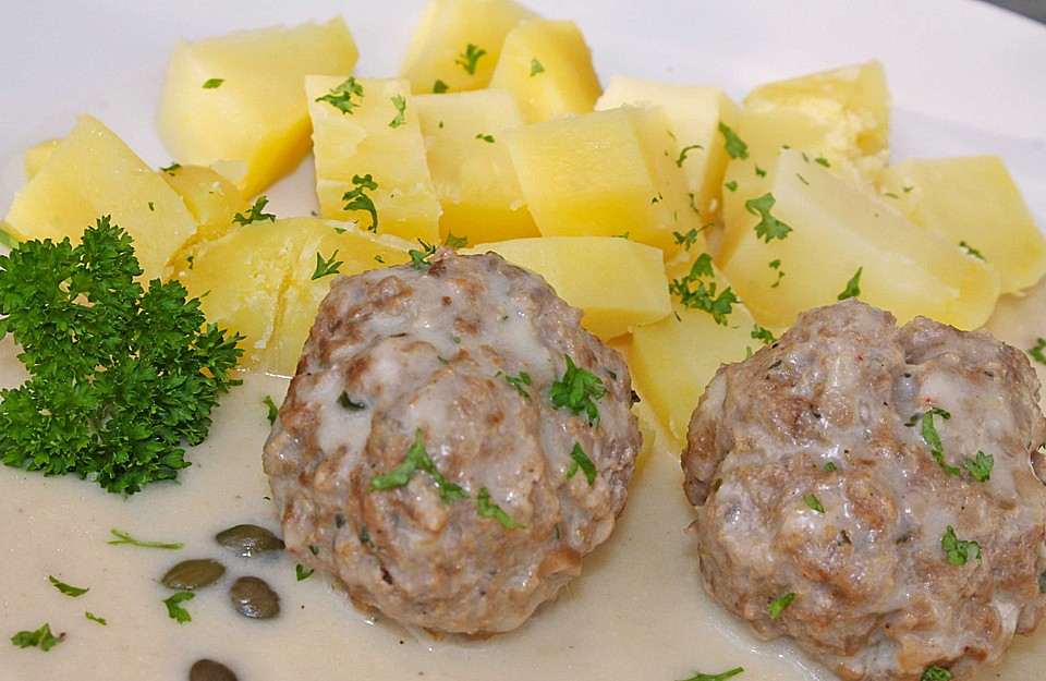 Chifteluțe Königsberger