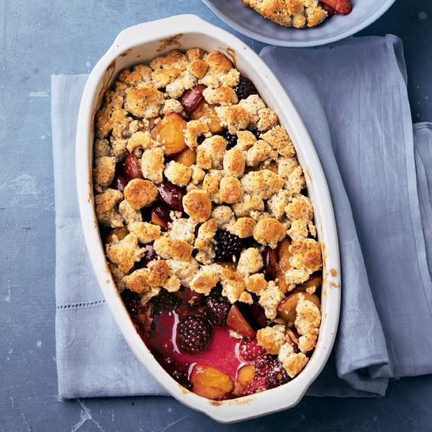 Crumble cu prune și mac