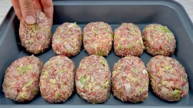 Rețetă de chifteluțe la cuptor pentru o masă sățioasă