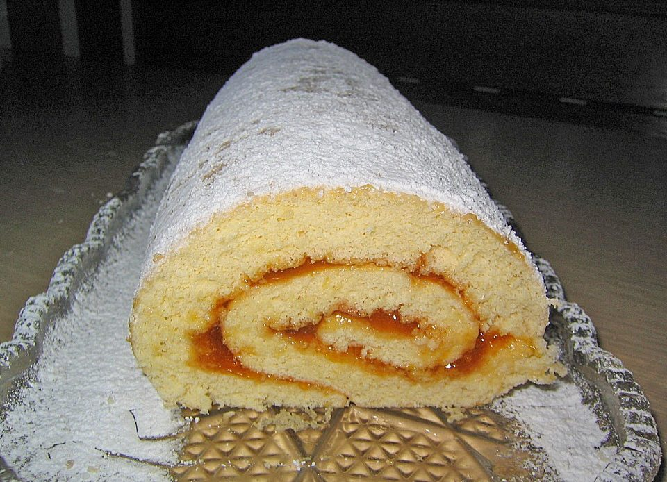 Ruladă rapidă cu biscuiți