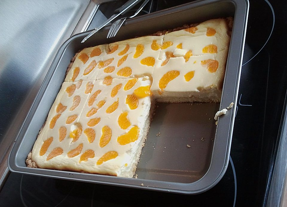 Blitz – cheesecake cu mandarine la tavă