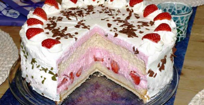 Rețetă de tort cu căpșuni