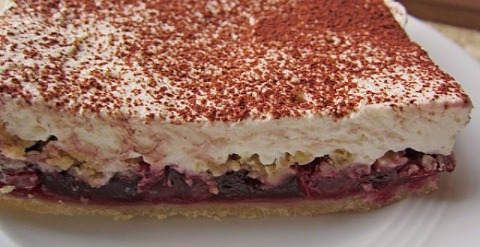 Prăjitură de pompieri (prăjitură cu cireșe și streusel)