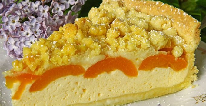 Cheesecake pufos cu caise și scaieți