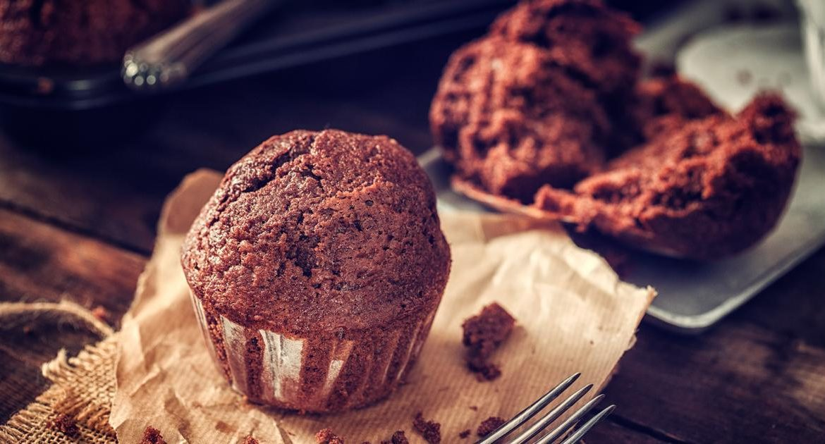 BRIOȘĂ AMERICANĂ CU BROWNIE