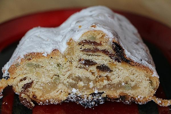 Stollen cu marțipan și brânză quark, extrem de ușor de preparat