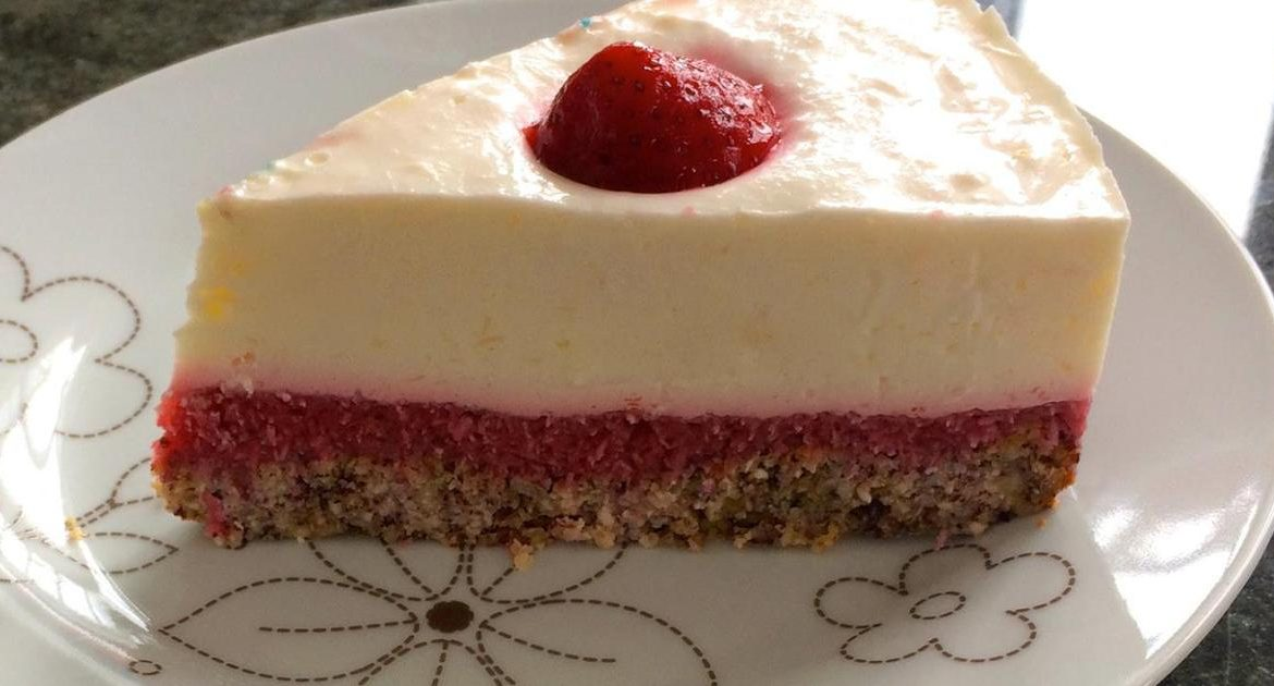 TORT DE CĂPȘUNI LOW-CARB