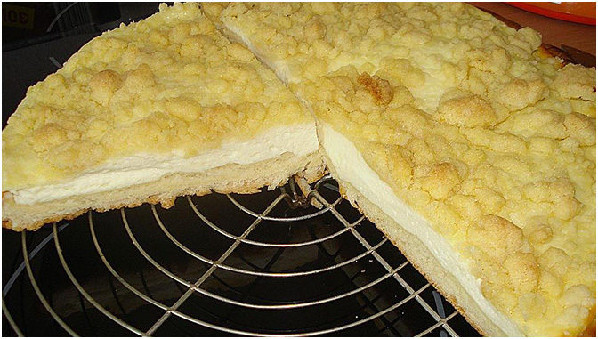 Prăjitură alsaciană cu crumble