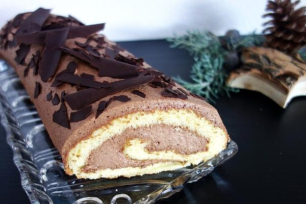 Ruladă cu biscuiți