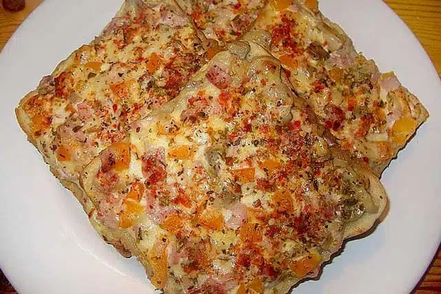 Rețetă de pizza-toast cu șuncă