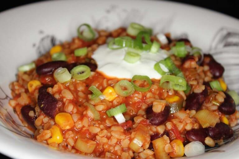 Chili vegetarian cu bulgur