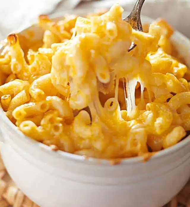 Rețetă americană de Mac and Cheese