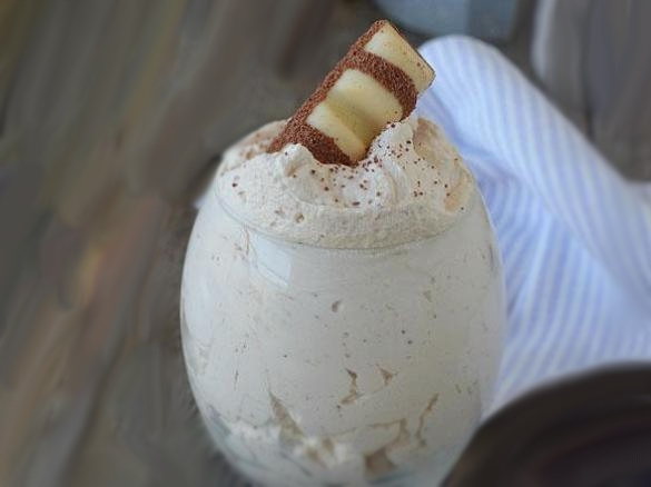 Kinder-Bueno-Spumă