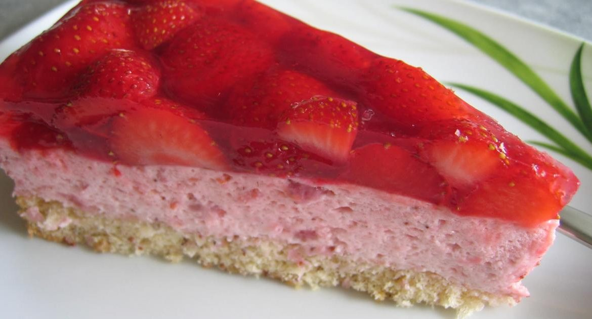 TORT DE CĂPȘUNE