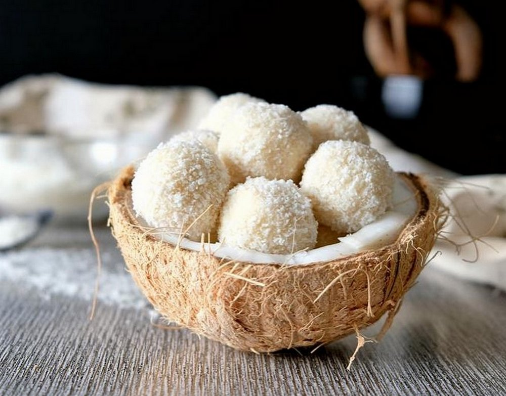 Ciocolată Raffaello de casă preparată cu Thermomix