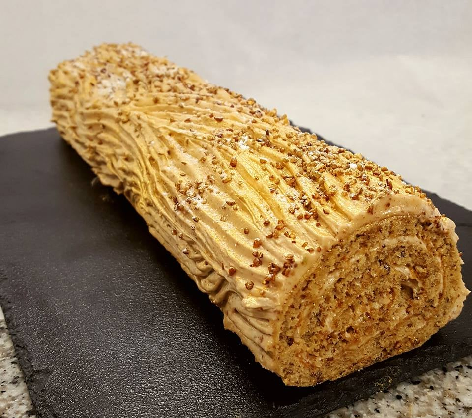Bucată de Crăciun din alună de pădure