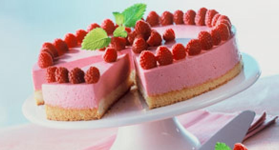 Tort de zmeură de Paști