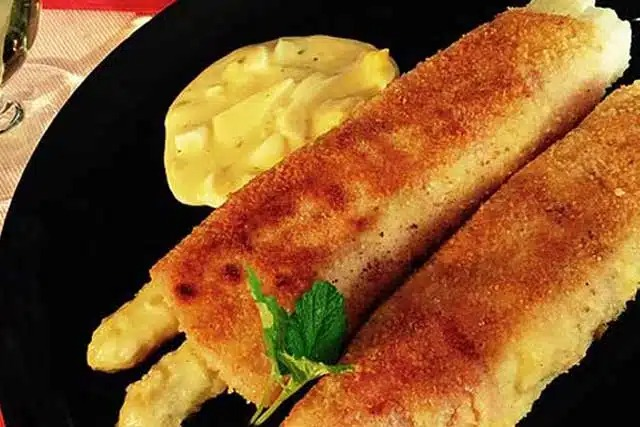 Rețetă simplă de sparanghel Cordon Bleu