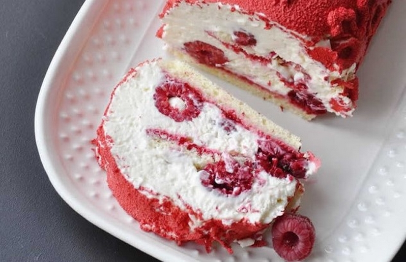 Felie de tiramisu cu zmeură făcută cu Thermomix