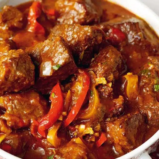 Rețetă clasică maghiară de gulaș cu paprika
