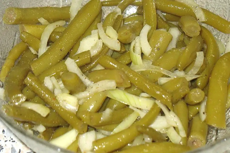 Rețeta pentru salata de fasole verde este ușor de preparat
