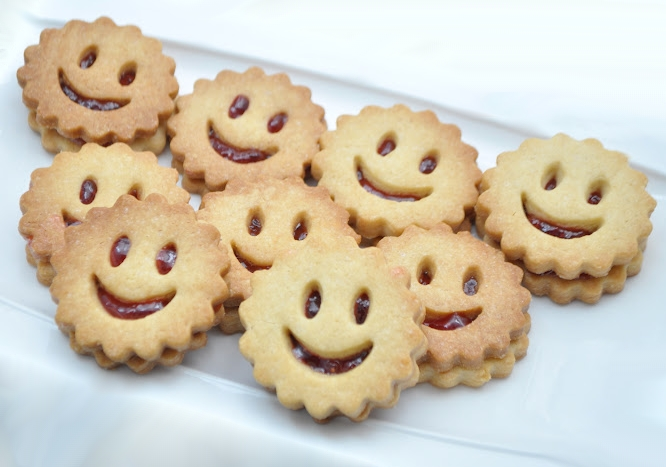 Rețetă simplă și suculentă de shortbread cu gem