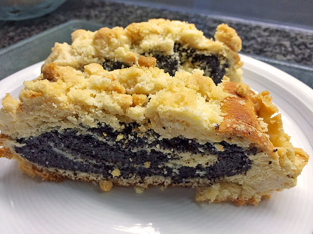 Plăcintă cu mac / Strudel cu mac și crumble, aluat dospit (vegan – fără ouă – fără lapte)